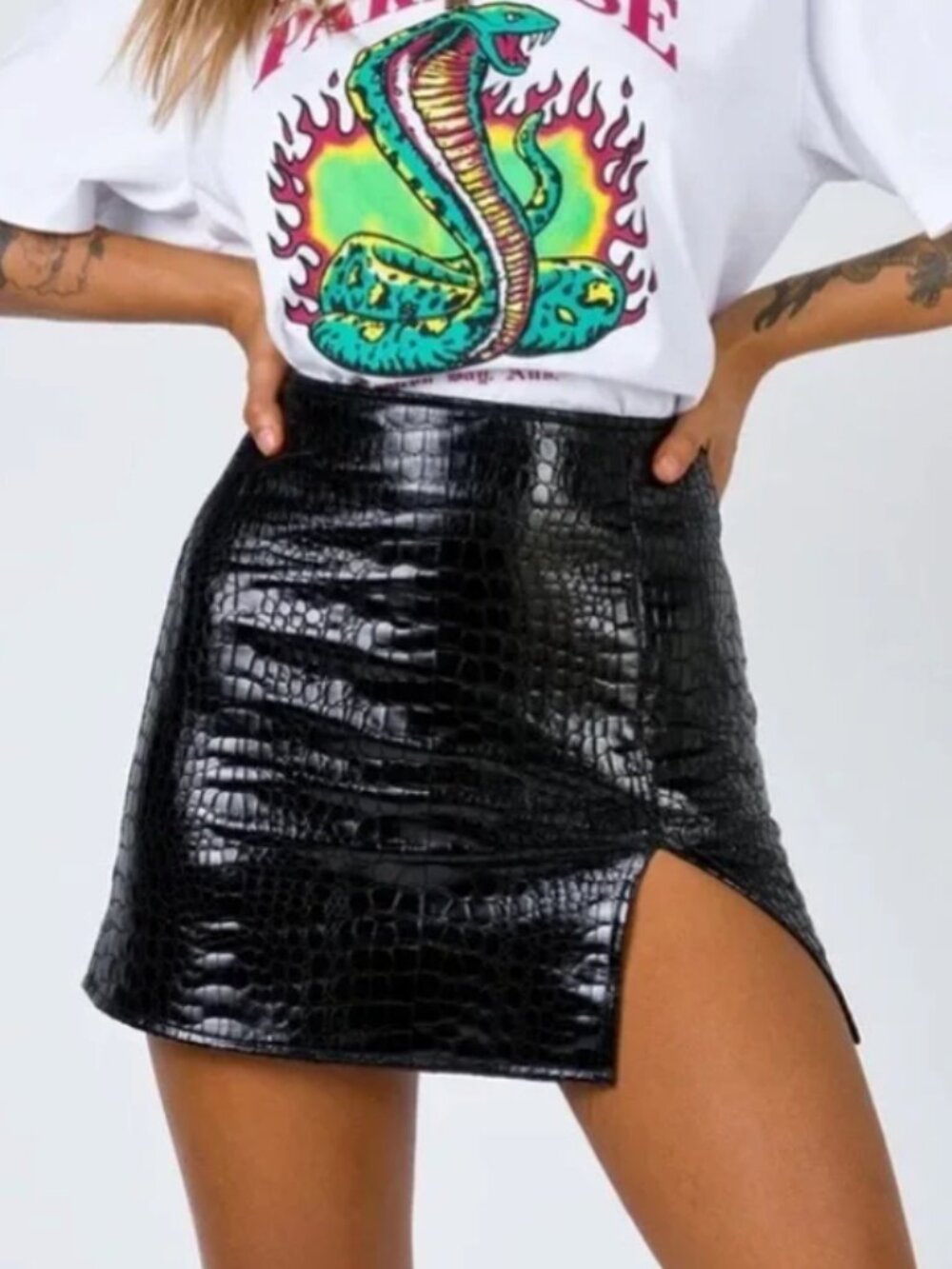 NWOT MOTEL Rocks Black Skirt, Croc - Size S
